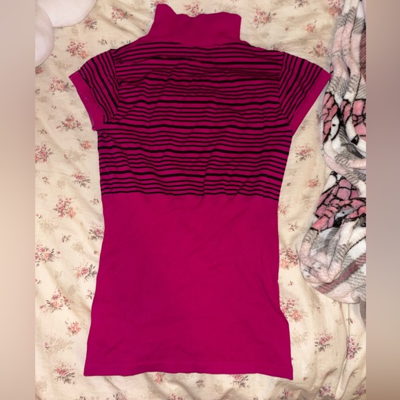 Turtle neck shirt - Picture 2 of 3